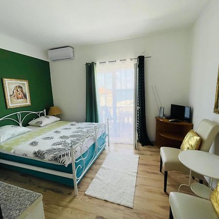 Apartments Esperanza Pašman Buitenkant foto