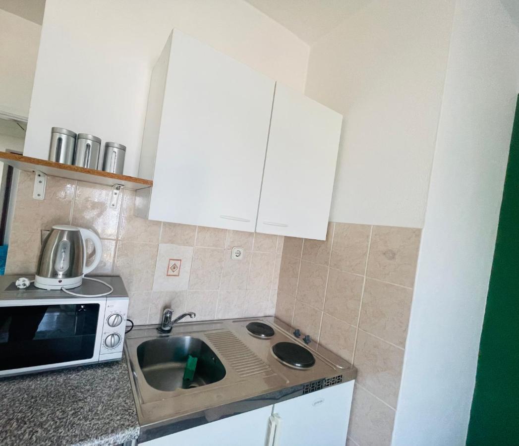Apartments Esperanza Pašman Buitenkant foto