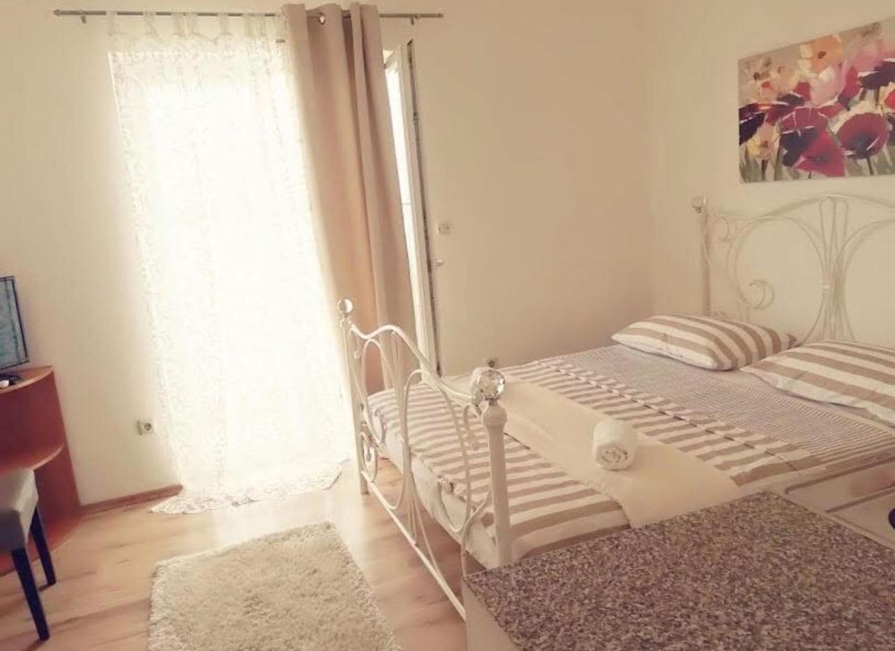 Apartments Esperanza Pašman Buitenkant foto
